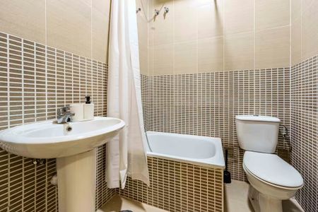 Calle Álamos, Málaga, Andalusia 29012 - Photo 2