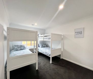 Spacious Coastal Family Living - Photo 5
