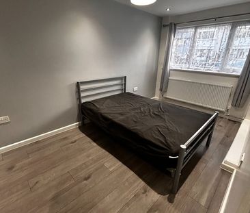 Room in a Shared House, Atkinson Road, E16 - Photo 2