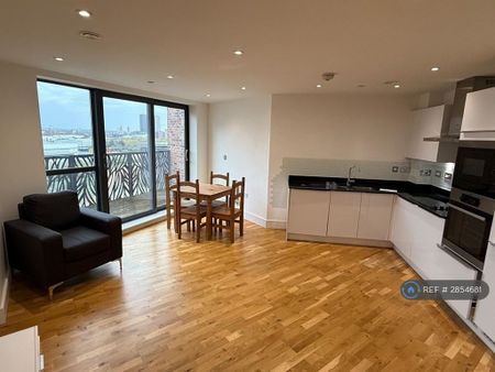 1 bedroom flat to rent - Photo 2