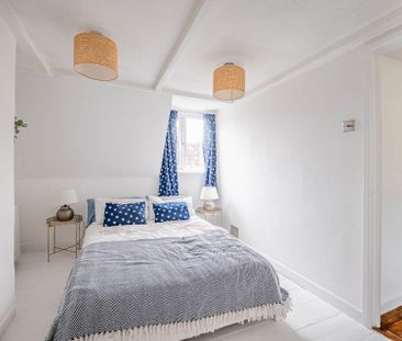 St George`s Place - Photo 3