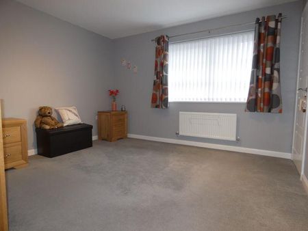 2 bedroom terraced house to rent - Photo 5