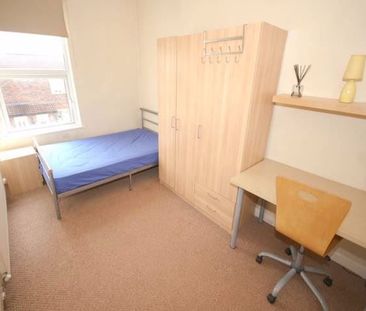 Holland Street, Fairfield. - Photo 3