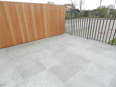 Gelijkvloers Appartement met 1 Slpk, terras en parking - Photo 4