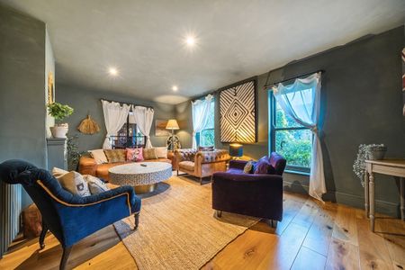 4 bedroom detached house to rent - Photo 3