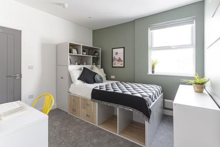 6 bedroom terraced house to rent - Photo 5