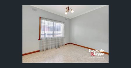 Comfortable Family Living - Photo 5