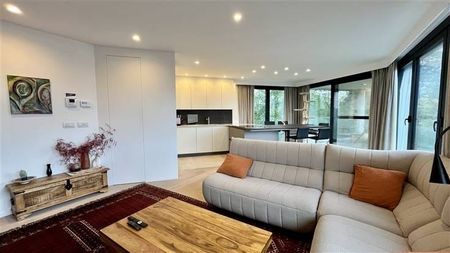 Appartement te huur - Foto 2