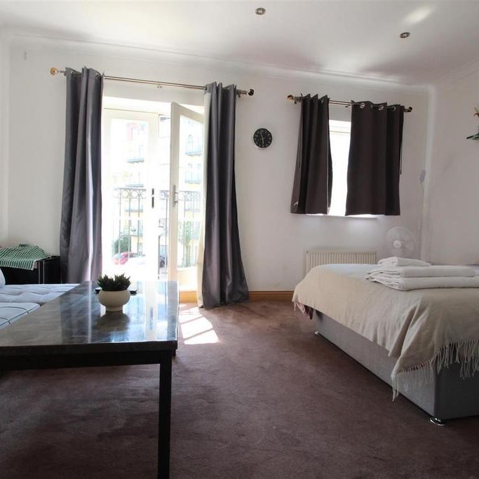 House share to rent - Photo 1