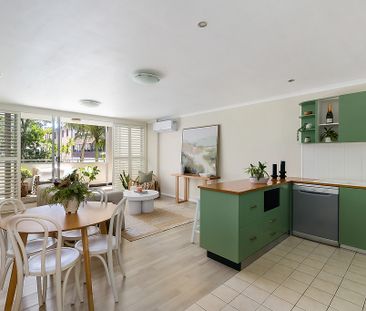 Oversized one-bedder in serene lifestyle setting - Photo 6