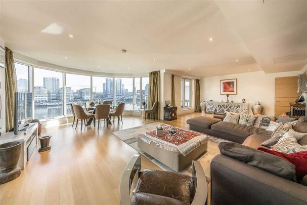 3 bedroom flat to rent - Photo 1