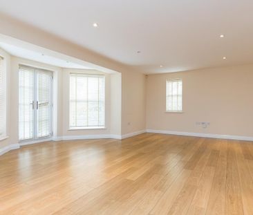 2 bedroom apartment to rent - Photo 4