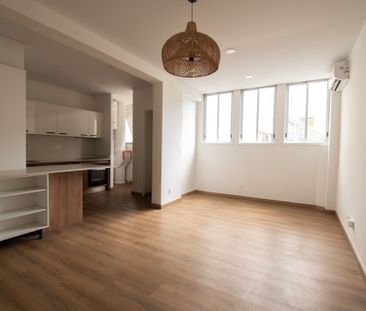 Location Appartement 3 pièces 55m² ST DENIS 97400 - Photo 6