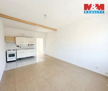 Pronájem bytu 1+kk, 28 m - Photo 1