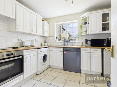 3 bedroom detached house to rent - Photo 5
