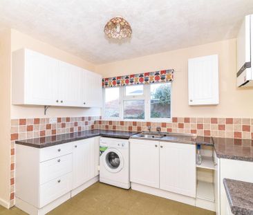 2 bedroom bungalow to rent - Photo 3