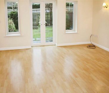 3 bedroom end of terrace house to rent - Photo 1