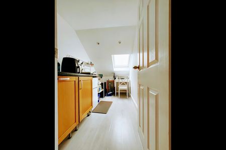 Room in a Shared House, Dacre Road, E13 - Photo 5