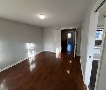 For Lease - 744 Bowercrest Crescent, Blossom Park - Airport and Are... - Photo 1