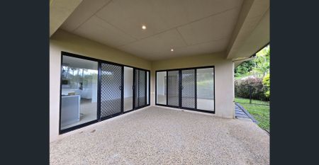 FRESH AND MODERN !!! - Photo 2