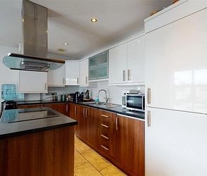 Highcliffe Court, Grange Road, Ramsgate, CT11 9NG, Kent - Photo 3