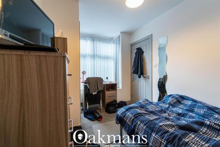6 bedroom house to rent - Photo 2