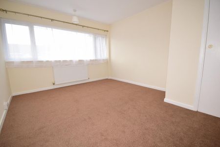 3 bedroom terraced house to rent - Photo 3