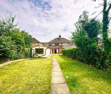 Semi-detached house to rent on - Photo 3