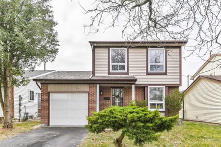 For Lease - 37 Banner Crescent, Ajax, Ontario - Photo 2