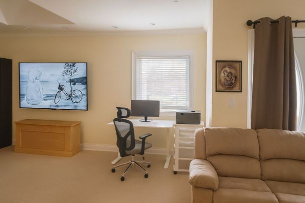 For Lease - 21 Scarboro Avenue, Toronto, Ontario - Photo 1