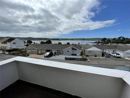 3 bedroom apartment to rent - Photo 2