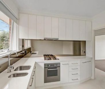 Unit 15/2 Brook Street, Hawthorn. - Photo 1