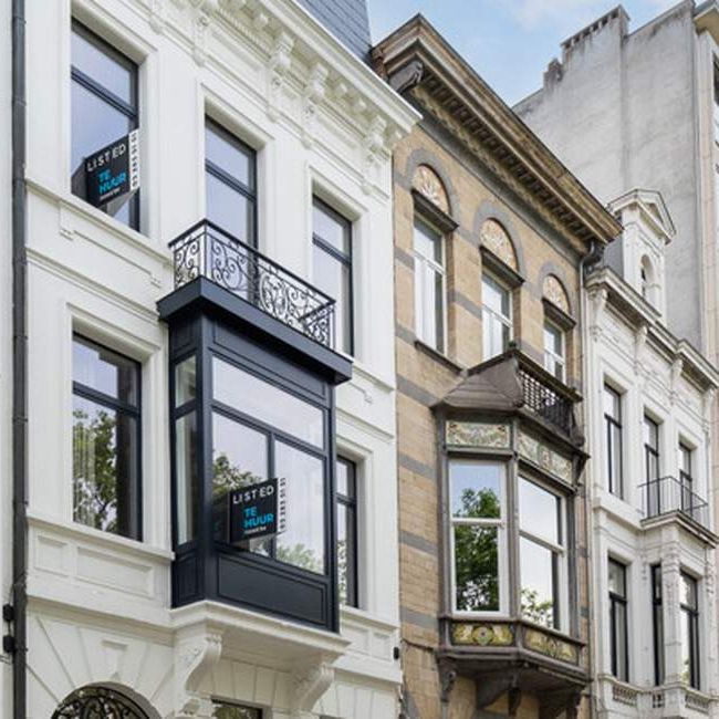 Appartement te huur in Antwerpen voor € 1.560 met 1 slaapkamer - Photo 1