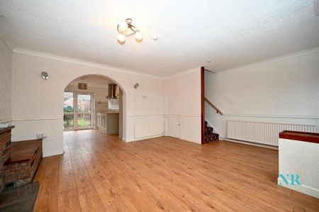 74 Downshire Road, Carrickfergus, BT38 7LD - Photo 3