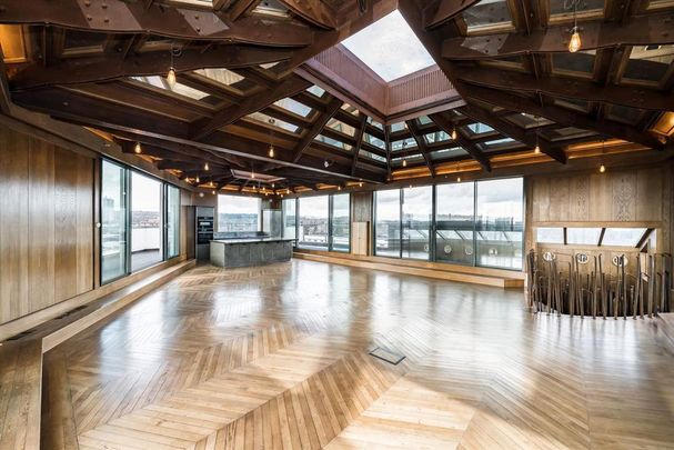 4 bedroom flat to rent - Photo 1