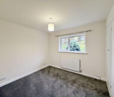 3 bedroom end of terrace house to rent - Photo 4