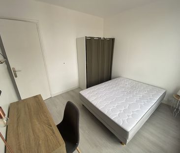 Chambre meublé -Appartement meublé de type 5 pour COLOCATION - Photo 2