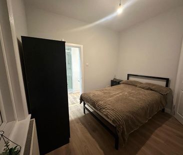 1 Bedroom Room To Rent - Photo 2