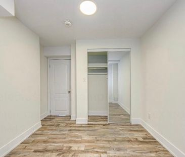 For Lease - 15 Dalecrest Road, Brampton, Ontario - Photo 3