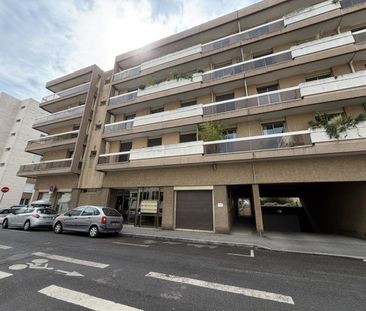 Location Appartement 1 pièce 39m² LYON 6ème - Photo 5