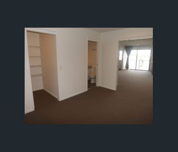 AMAZING WATER VIEWS FROM YOUR TOP FLOOR APARMENT - Photo 2