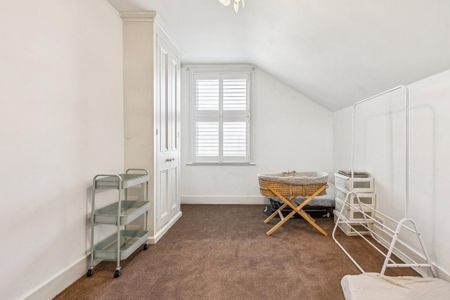 4 bedroom terraced house to rent - Photo 4