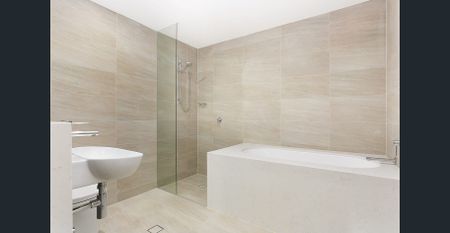 Three Bedroom Apartment Urban Living At Its Best! - Photo 4