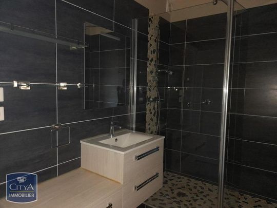 Location Appartement 2 pièces 69m² ANGOULEME 16000 - Photo 1