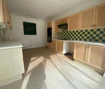 2 bedroom bungalow to rent - Photo 2