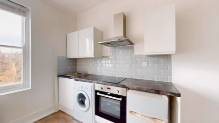 1 Bed 1 Bath - Photo 4