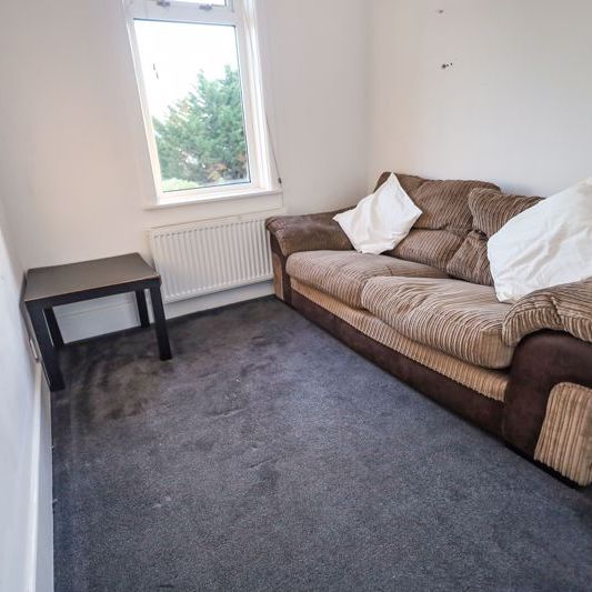 Alton Road, Bournemouth - Photo 1