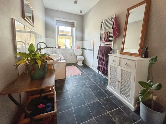 2 bedroom terraced house to rent - Photo 1