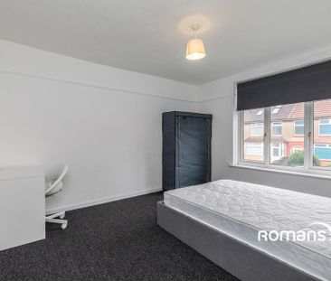 4 bedroom terraced house to rent - Photo 5