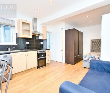 Studio to rent - Photo 6